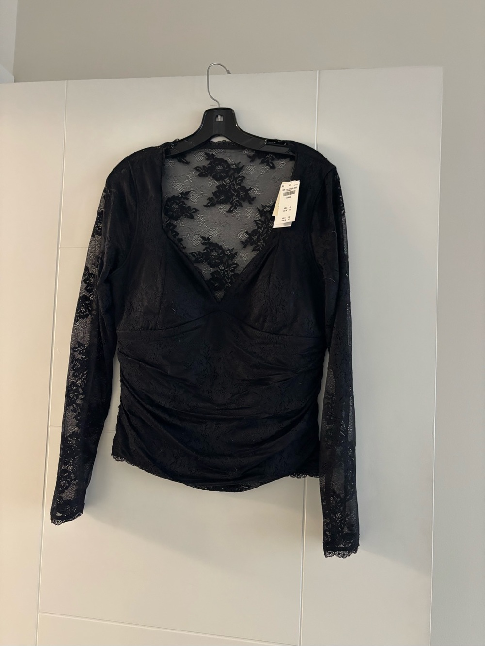 Abercrombie & Fitch Black Lace Long-Sleeve V-Neck Top
